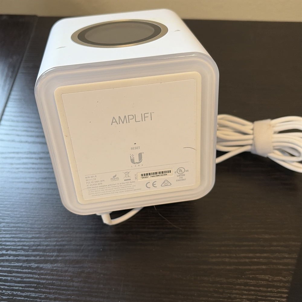 Ubiquity AmpliFi HD AFi-R Dual-band Wi-Fi Router With Power Adaptor & Ethernet - Picture 4 of 11